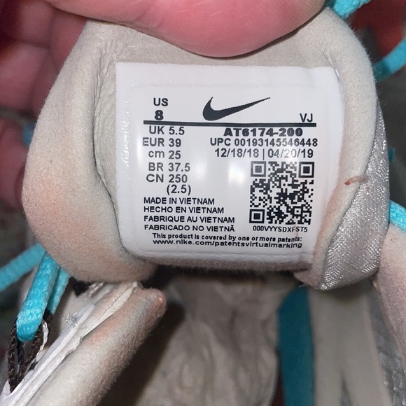 Women’s Air Max 270 React - Size 8 🧡🩵 - Picture 6 of 8